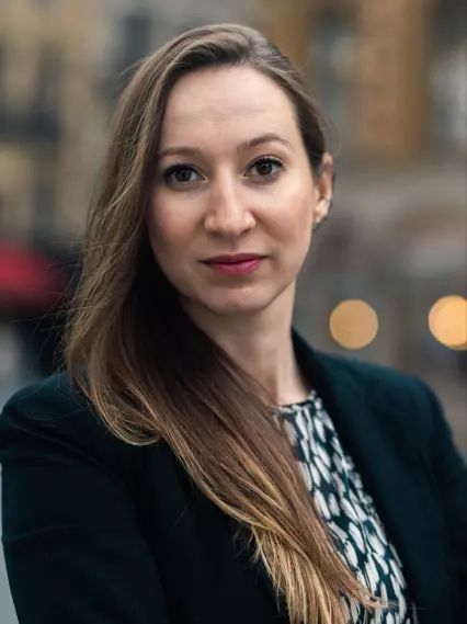 Maitre Chloé CADOUËL - Droit de la construction Lille / Droit immobilier Lille / Vente aux enchères